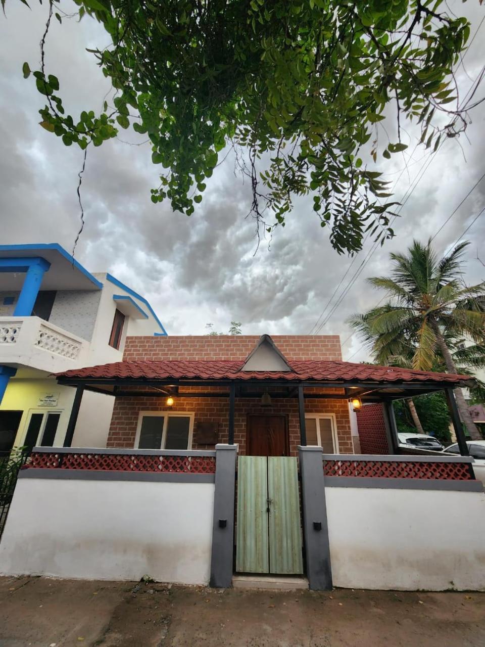 The Little Cabana Beach Stay Mahabalipuram Buitenkant foto